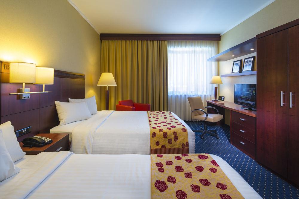 Courtyard By Marriott 4* Praha